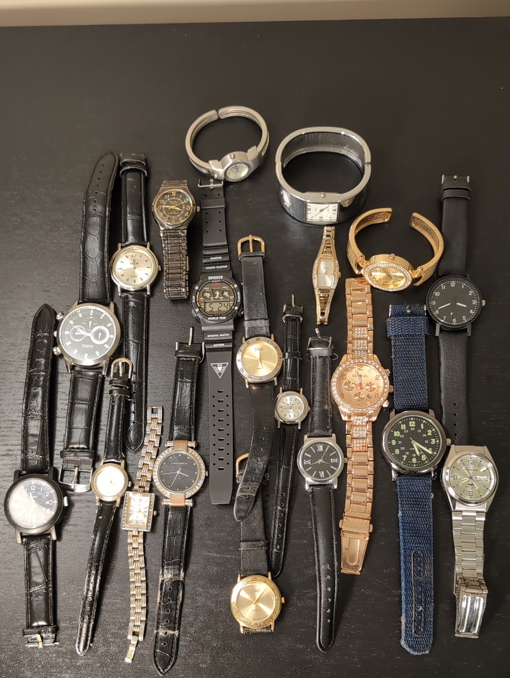 Watches 20 Assorted Lot In Assorted Conditions